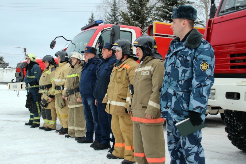 В исправительном центре при колонии-поселении № 7 (п. Светлый) состоялись пожарно-тактические занятия