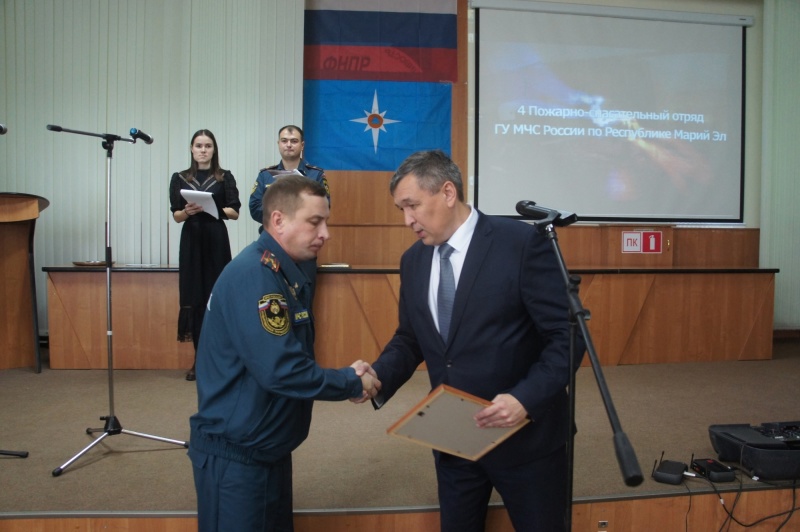 Одно из крупнейших пожарно-спасательных подразделений республики отметило 15-летний юбилей