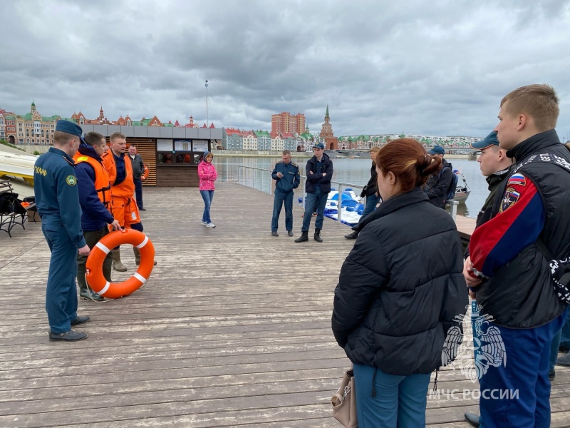 Сотрудниками центра ГИМС проведены занятия по спасению людей на воде