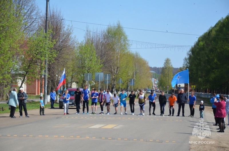 Команда МЧС опередила конкурентов в легкоатлетическом забеге