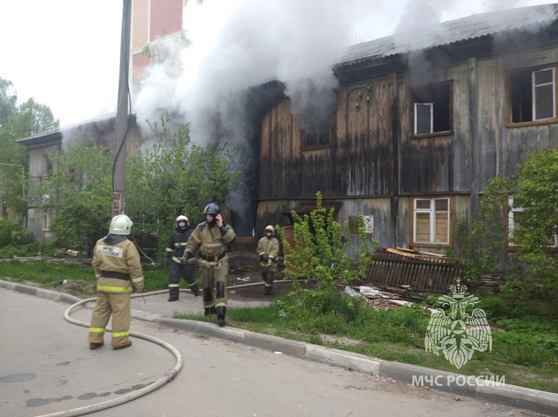 Йошкар-олинские огнеборцы ликвидировали серьезный пожар