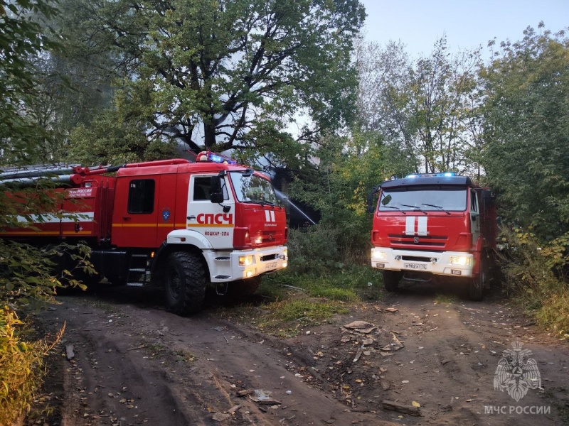 В Йошкар-Оле огнем серьезно поврежден рассeлeнный дом