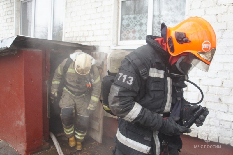 В Йошкар-Оле ликвидирован пожар в подвале жилого дома