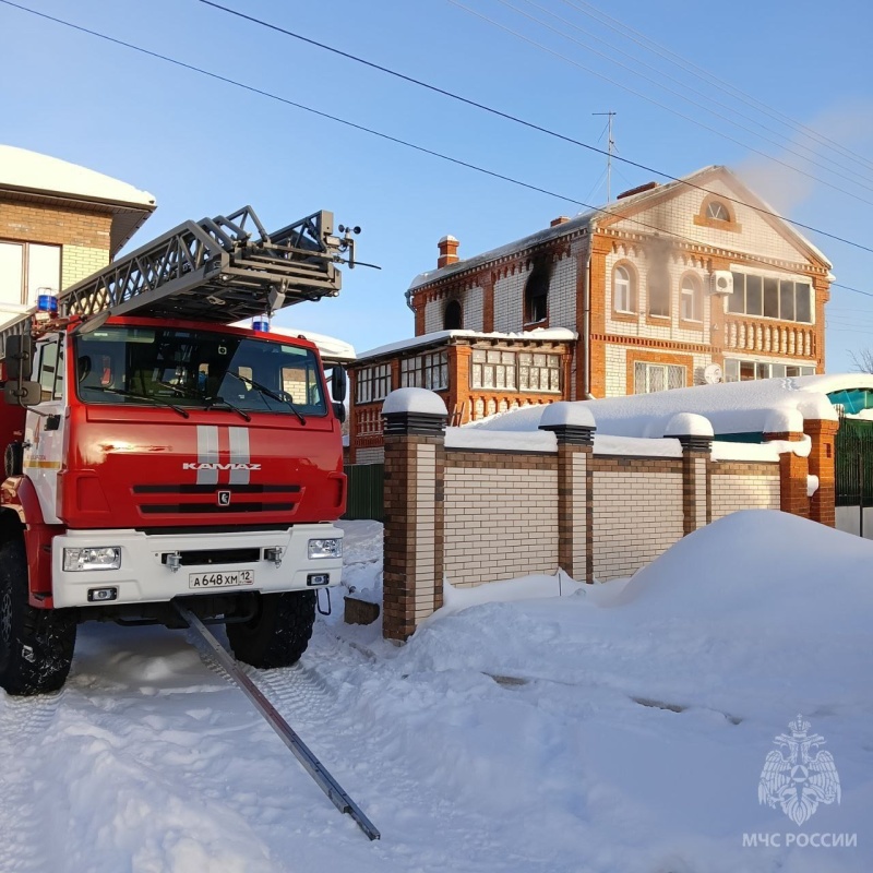 В Медведевском районе нa пожаре погиб пожилой мужчина