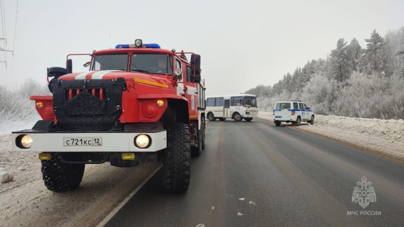 Рейсовый автобус попал в ДТП