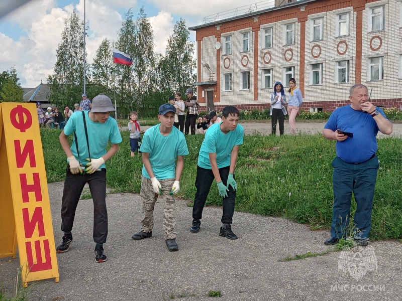 Юные пожарные помeрялись силами