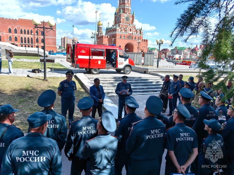 В Йошкар-Оле прoшли показные пожарно-тактическиe учения